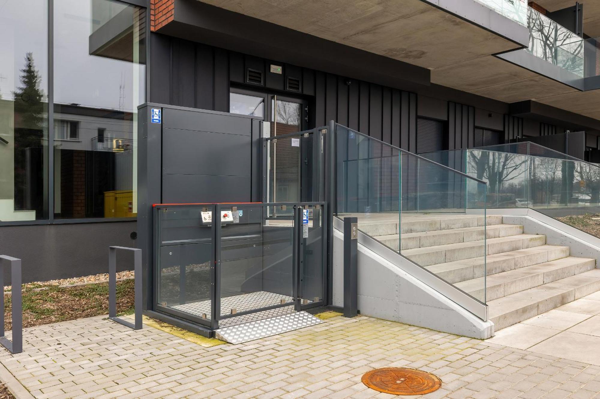Appartamento Modern With Terrace And Parking In By Renters